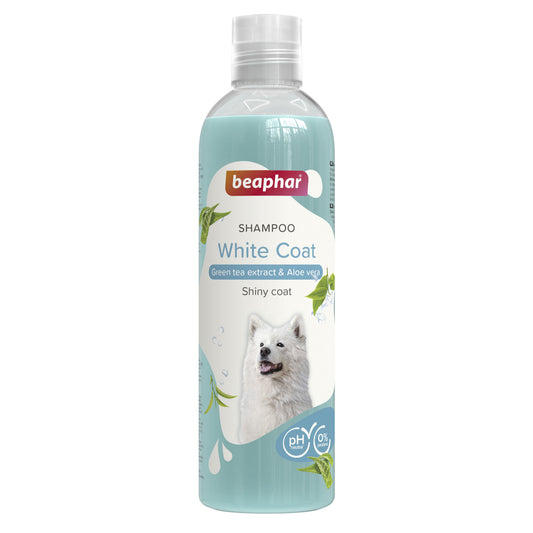 Beaphar Aloe Vera Dog Shampoo For White Coats 250 ml